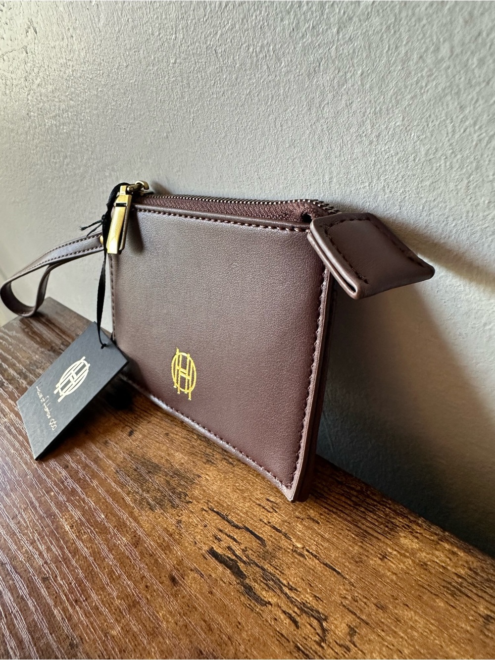 House of Harlow 1960 Burgundy Brown Faux Leather Card Holder Wallet Wristlet NWT - Picture 2 of 6